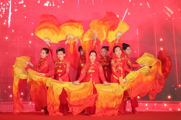 “勵行致遠，共建未來” ——康利石材集團2020年新春聯(lián)歡晚會圓滿落幕