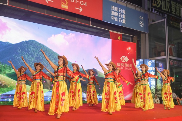 “勵行致遠，共建未來” ——康利石材集團2020年新春聯(lián)歡晚會圓滿落幕